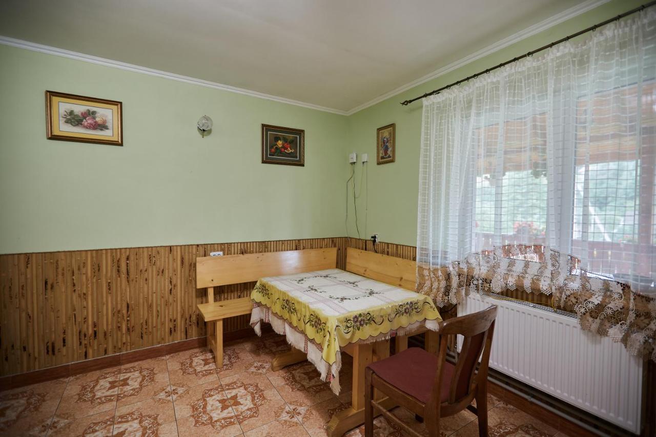 Захід Сонця Hotel Slavsko Exterior foto
